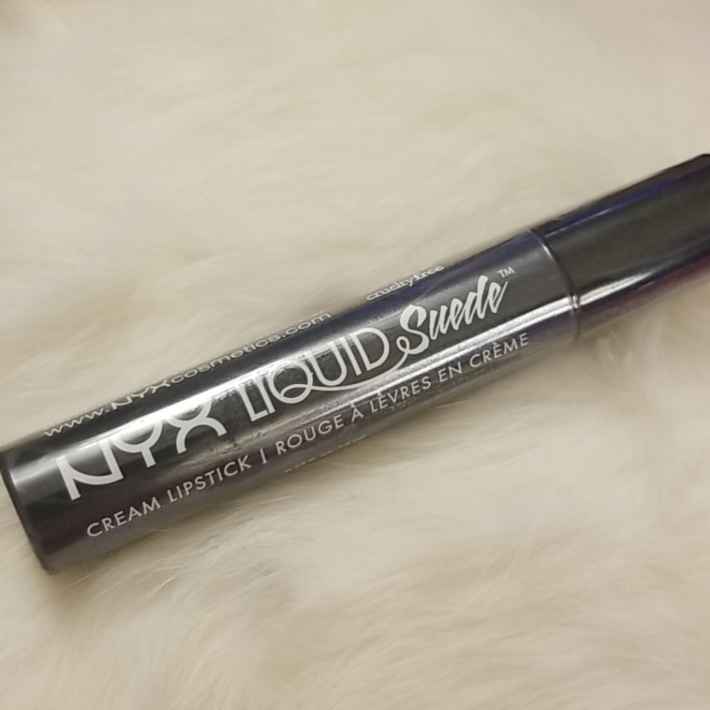 *4 for $20*💄💕 NYX lipstick